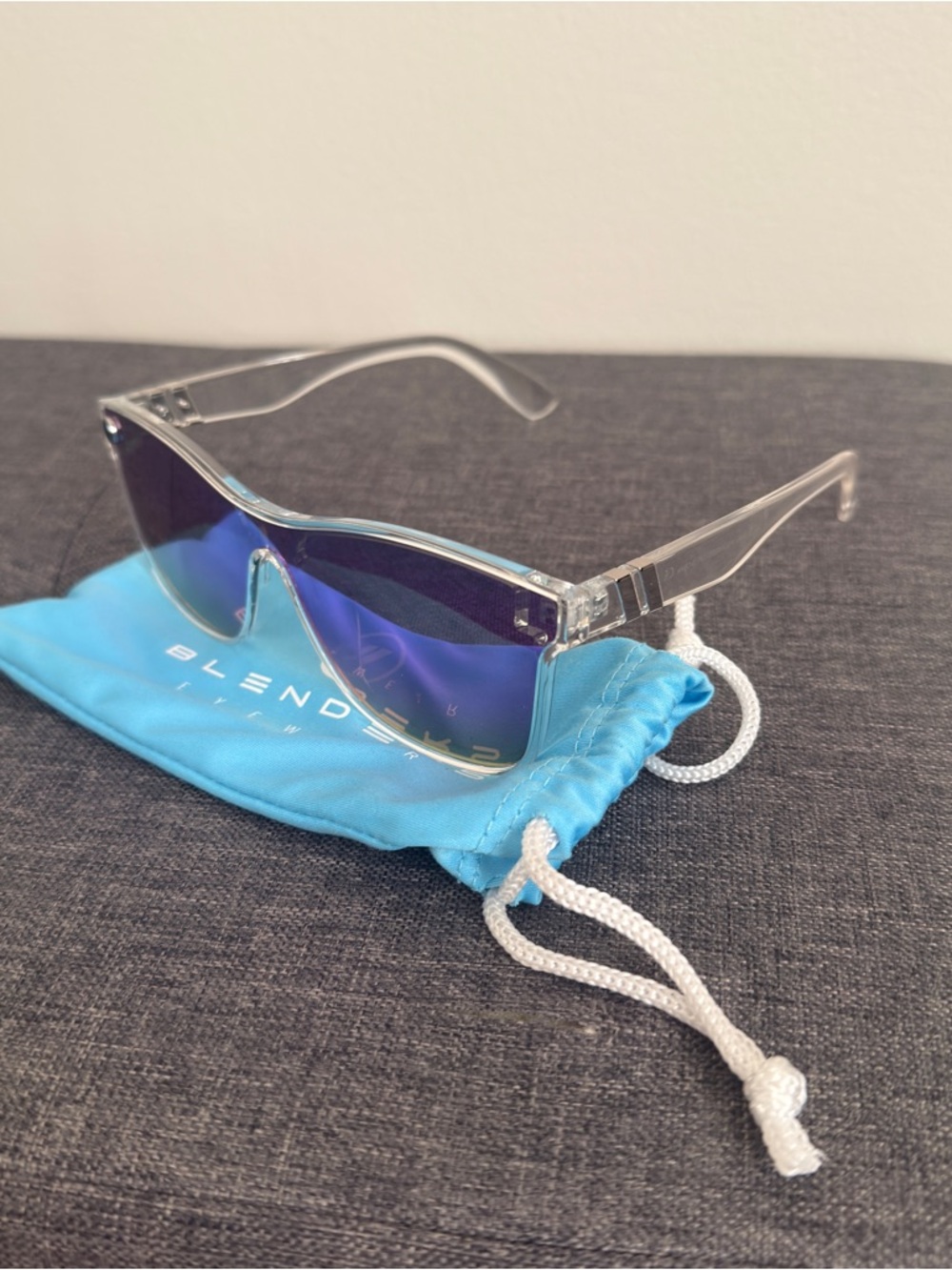 Sunglasses - Picture 2 of 5